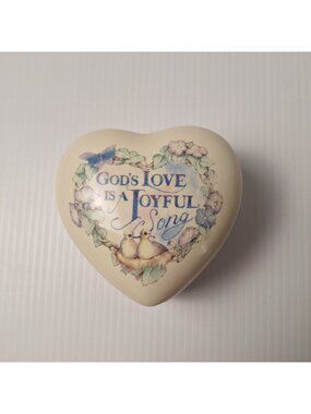 ENESCO VINTAGE 1992 PORCELAIN HEART SHAPED MUSICAL TRINKET BOX "GOD'S LOVE...